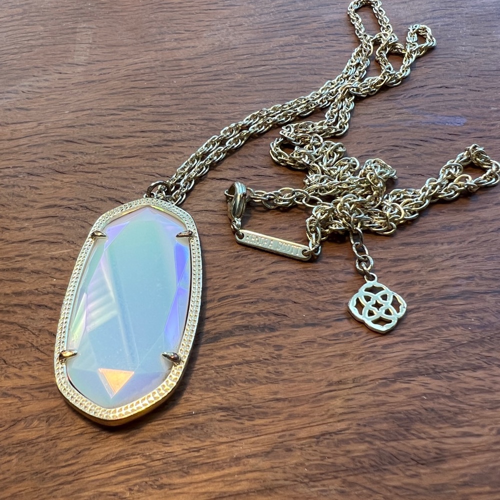 Kendra Scott Iridescent Pendant Necklace RARE
